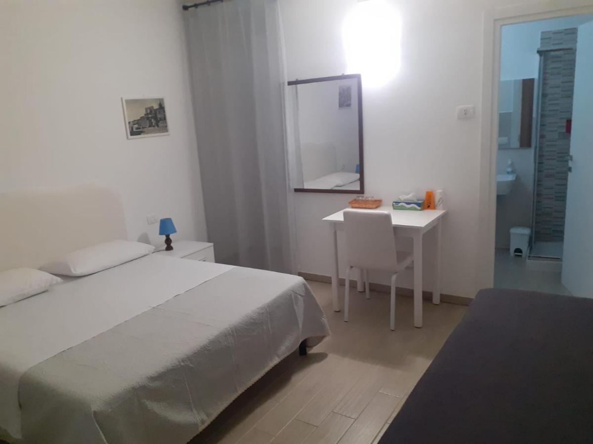 B&B Porta Romana Амелиа Екстериор снимка